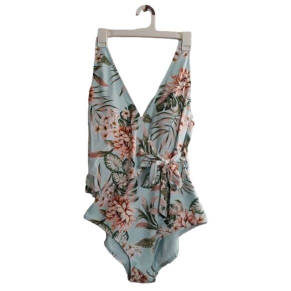 Kona Sol Other - New Kona Sol One Piece Swimsuit Women's XL New With Tags